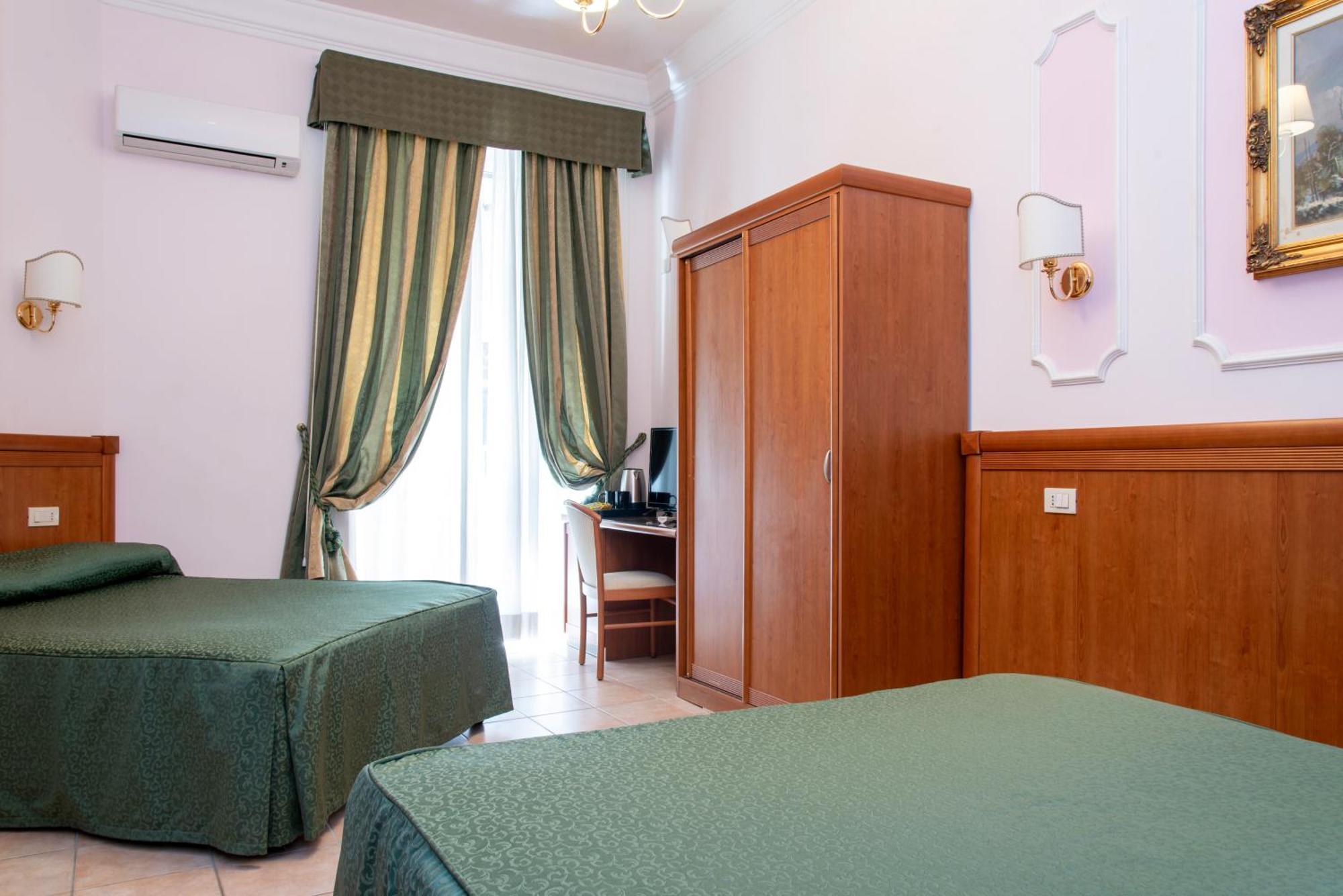 Standard Quadruple Room,1605194769:JPEG